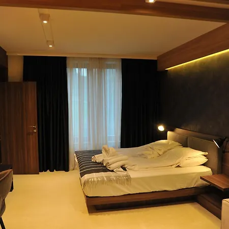 Aparthotel Family Woodside